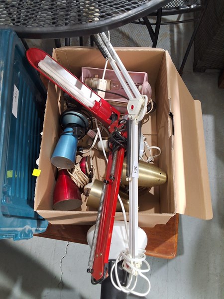 Lot 361 - LAMP LOT