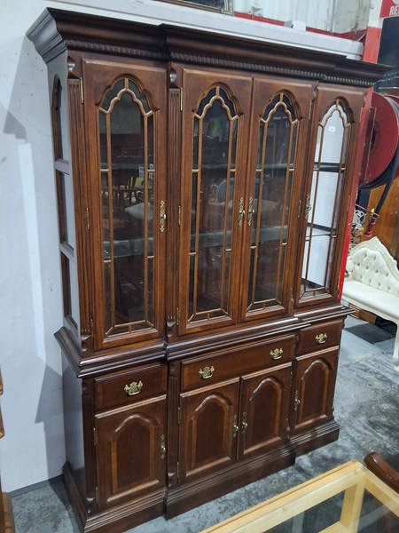 Lot 229 - DISPLAY CABINET