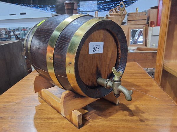 Lot 254 - PORT BARREL