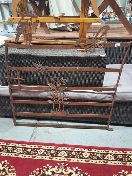 Lot 295 - ACCESS GATE