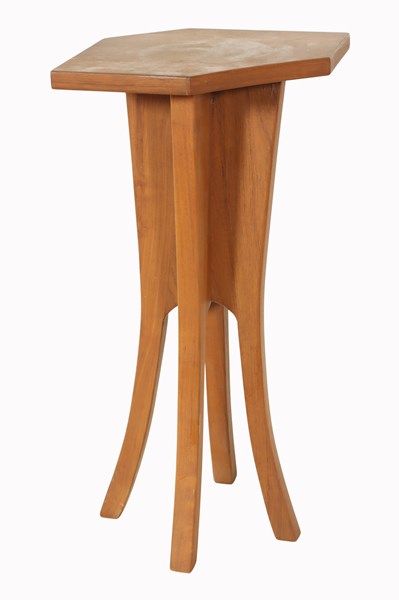 Lot 119 - JARDINIERE STAND