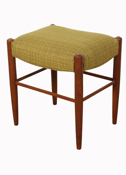 Lot 123 - TEAK STOOL