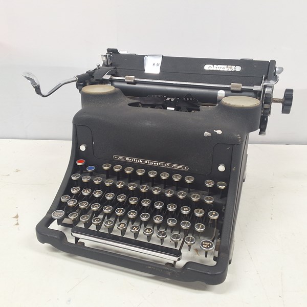 Lot 128 - TYPEWRITER