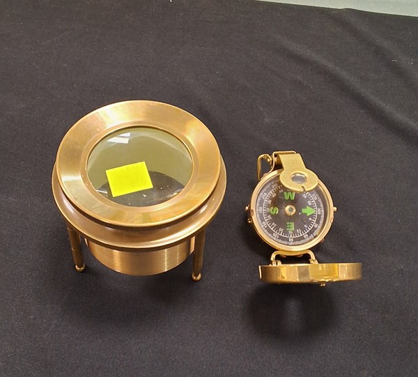 Lot 1208 - MAP READER