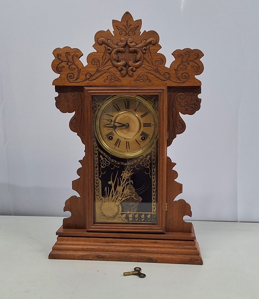 Lot 1391 - COTTAGE CLOCK