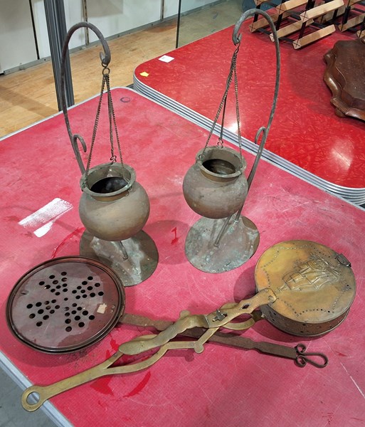 Lot 63 - BRASS AND COPPER LOT