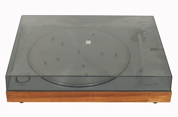 Lot 29 - BEOGRAM 1203 TURNTABLE