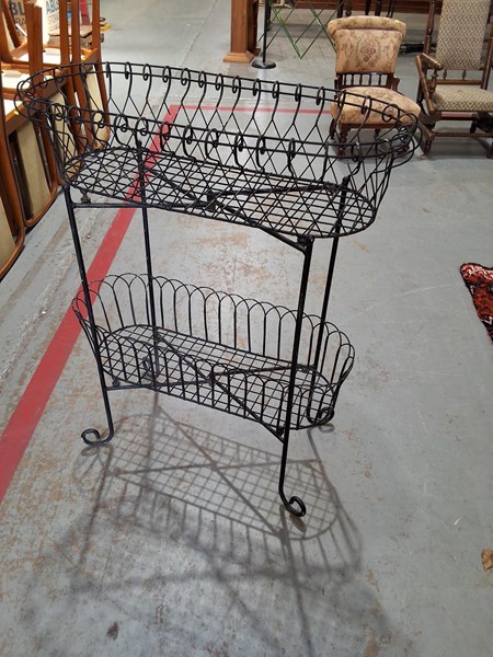 Lot 285 - PLANT STAND