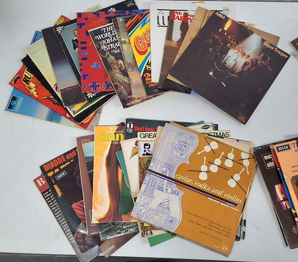 Lot 1507 - QUANTITY OF RECORDS