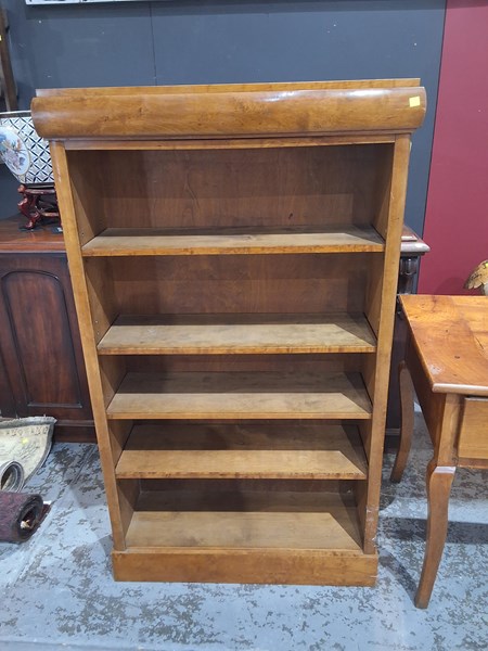 Lot 73 - TIMBER BOOKSHELF