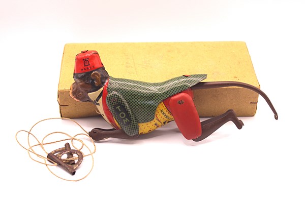 Lot 37 - LEHMANN CLIMBING TOM MONKEY
