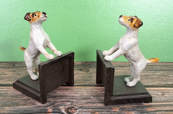 Lot 1237 - BOOKENDS