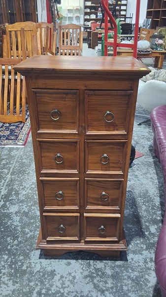 Lot 221 - CHEST OF DRAWERS