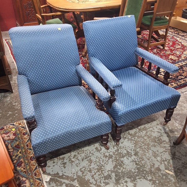 Lot 66 - ARMCHAIRS