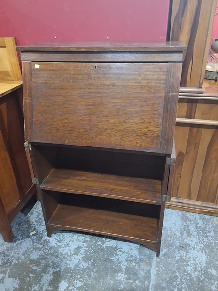 Lot 88 - WRITING BUREAU