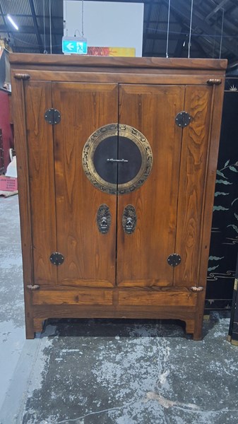 Lot 1 - TELEVISION CABINET
