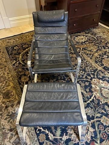 Lot 248 - LOUNGE AND STOOL