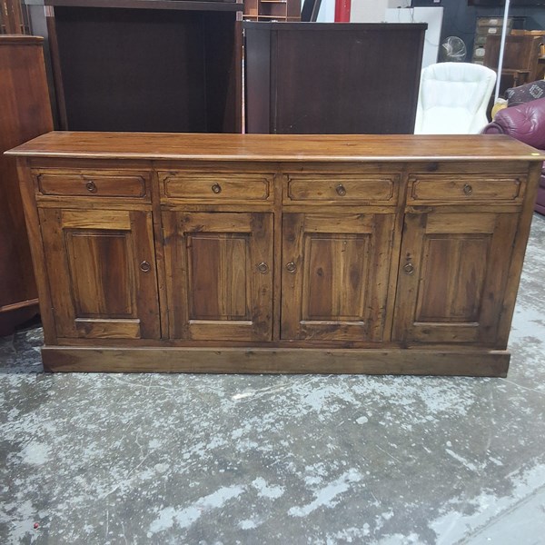 Lot 224 - SIDEBOARD