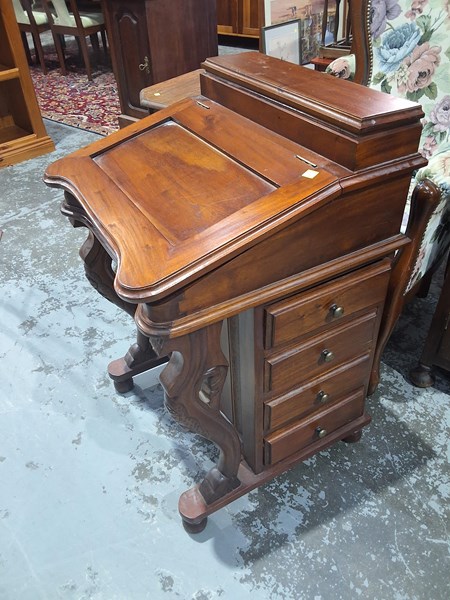 Lot 163 - DAVENPORT