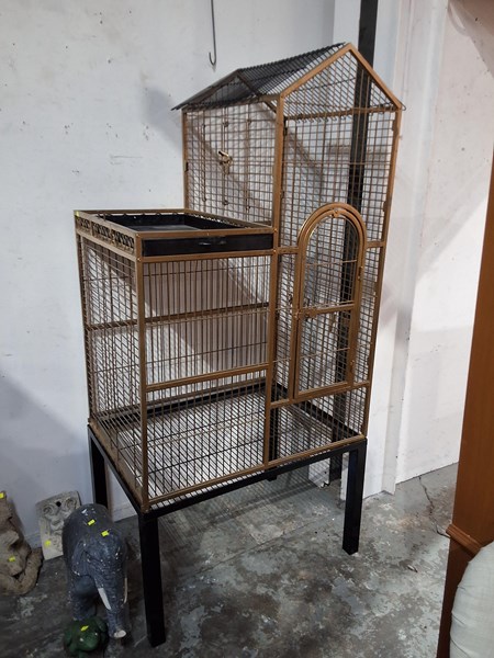 Lot 428 - BIRD CAGE