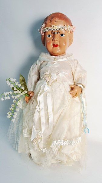Lot 1351 - VINTAGE DOLL