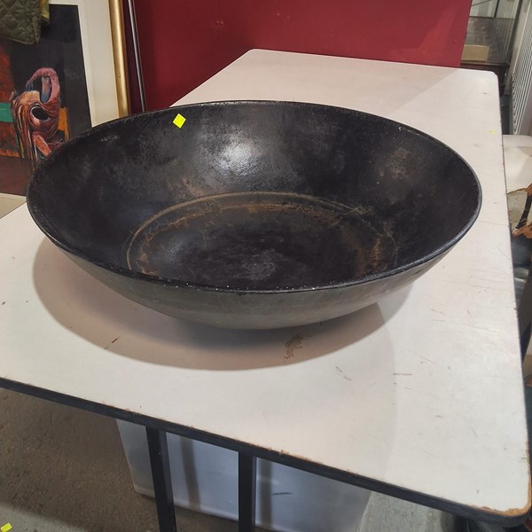 Lot 136 - BIRDBATH