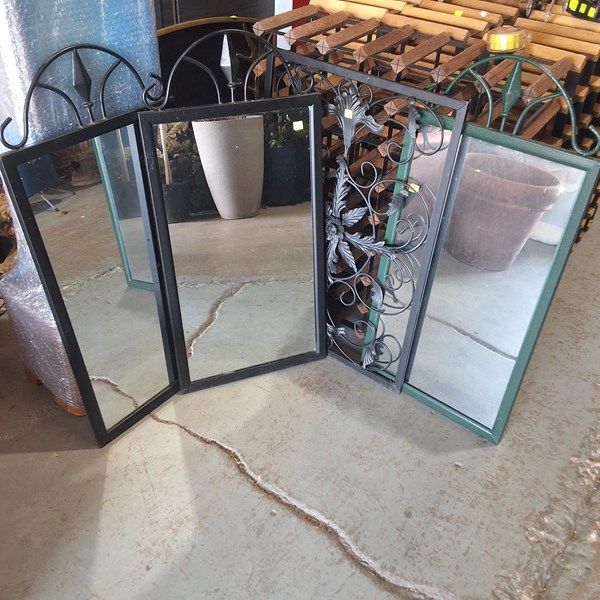 Lot 440 - GARDEN DECOR