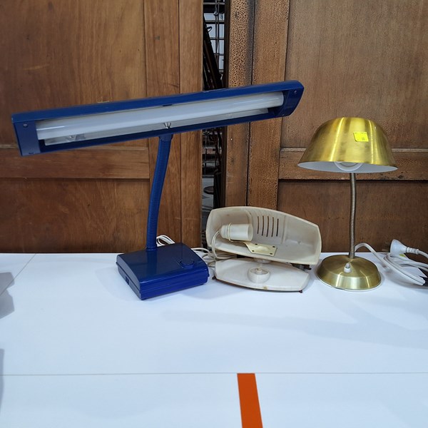 Lot 394 - DESK LAMPS