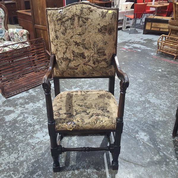 Lot 42 - THRONE CHAIR