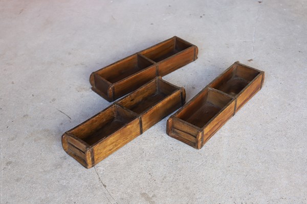 Lot 160 - BRICK MOLDS