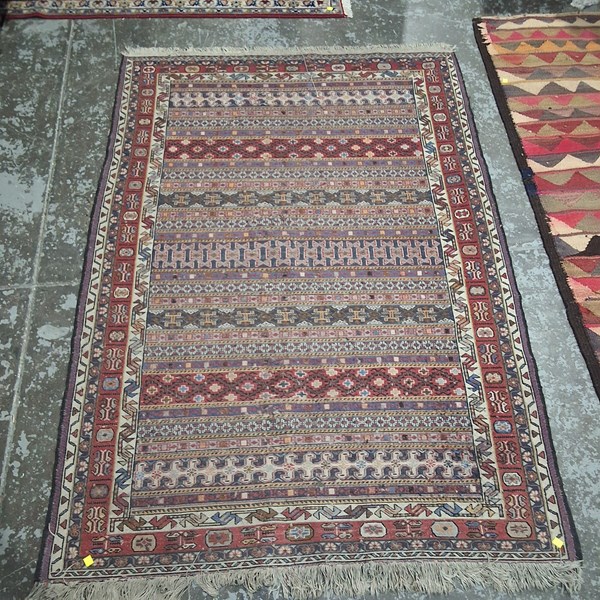 Lot 156 - RUG