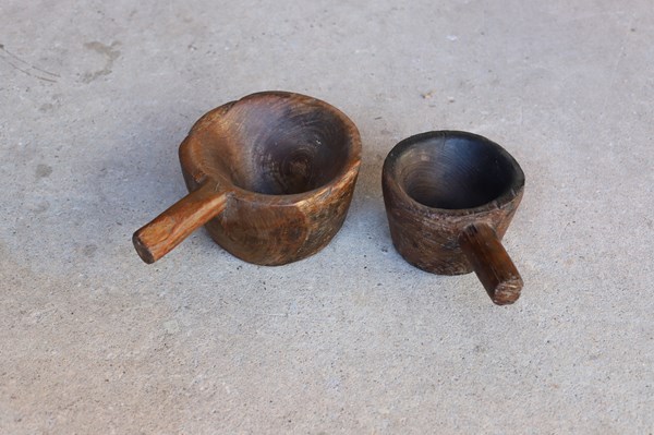 Lot 110 - GRINDERS