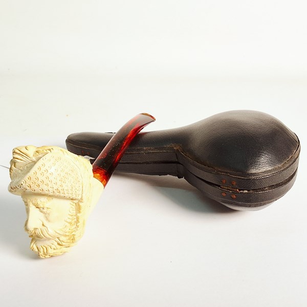 Lot 1210 - MEERSCHAUM PIPE
