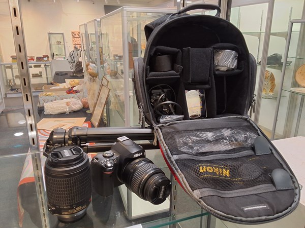 Lot 1379 - NIKON CAMERA