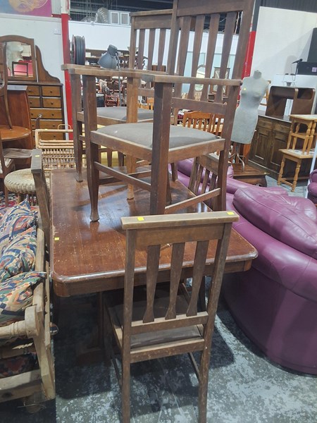 Lot 188 - DINING SUITE