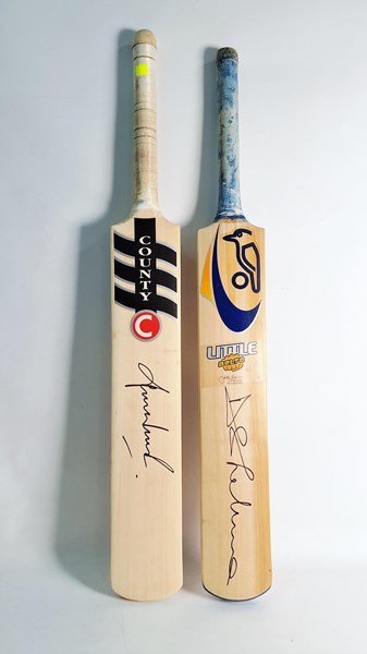 Lot 1348 - SIGNED CRICKET BATS