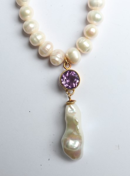 Lot 1057 - PEARL NECKLACE