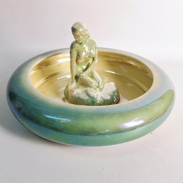 Lot 1305 - WEMBLEY WARE FLOAT BOWL