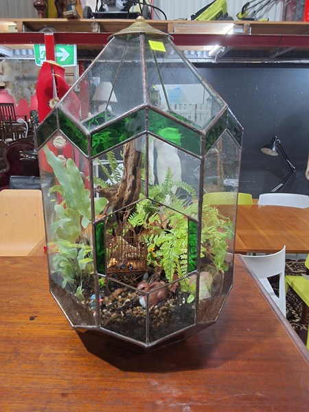 Lot 257 - TERRARIUM