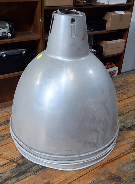 Lot 358 - INDUSTRIAL LIGHTS