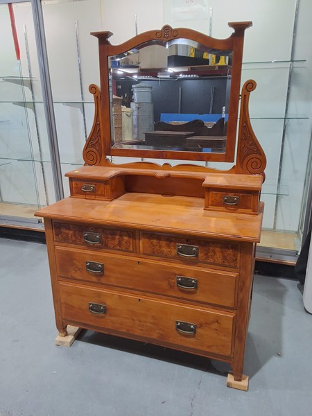 Lot 225 - HUON PINE DRESSING TABLE