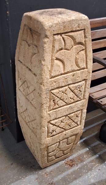 Lot 469 - STONE PLINTH