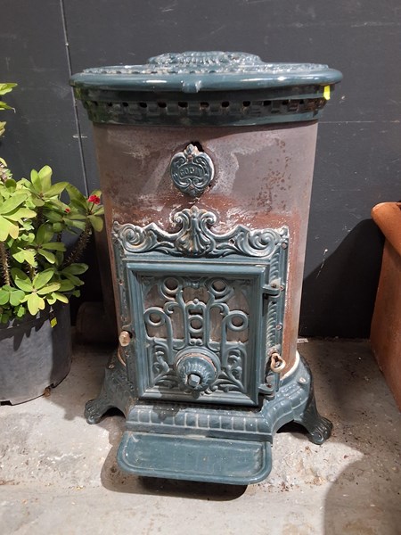 Lot 477 - GODIN STOVE
