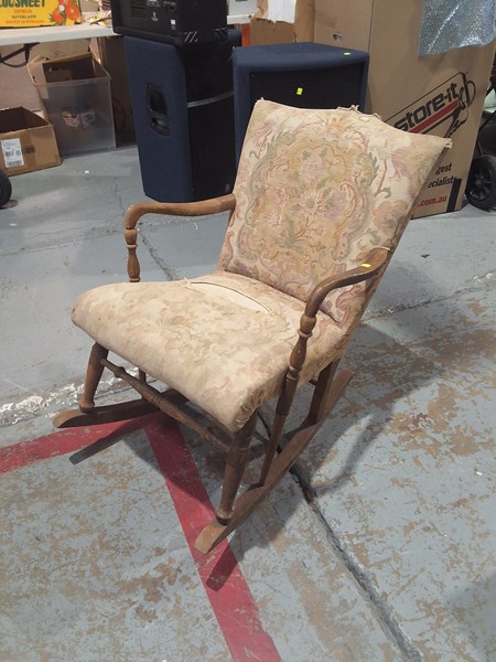 Lot 251 - ROCKING CHAIR