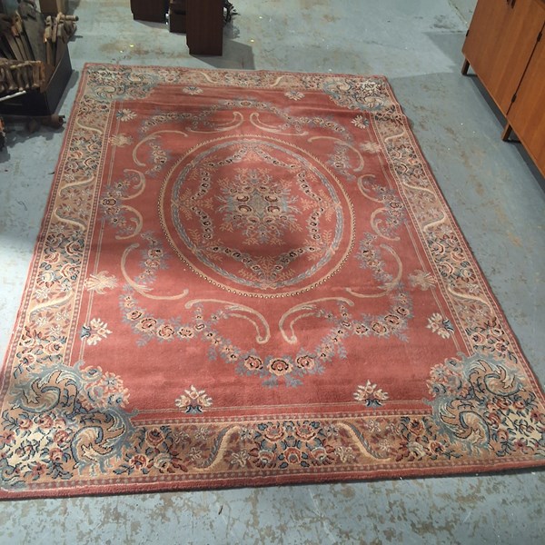 Lot 329 - RUG