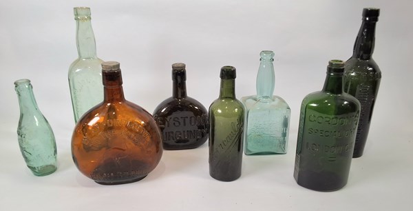 Lot 1284 - GLASS BOTTLES