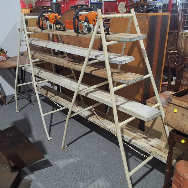 Lot 343 - BUILDERS PLATFORM