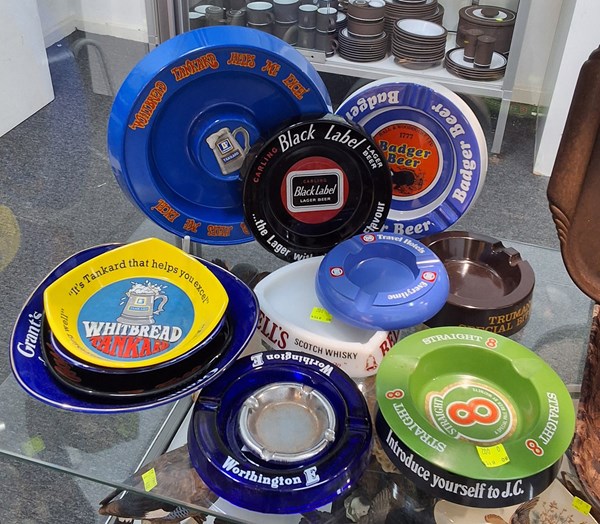 Lot 1494 - ASHTRAYS