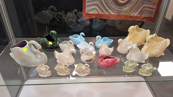 Lot 1376 - SWANS
