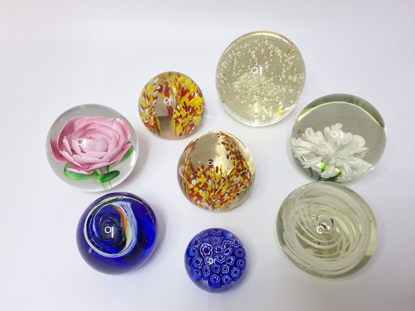 Lot 1177 - PAPERWEIGHTS